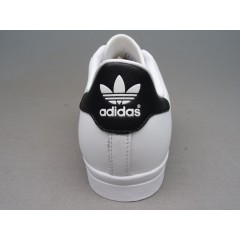 EE8900  Buty Adidas Coast Star